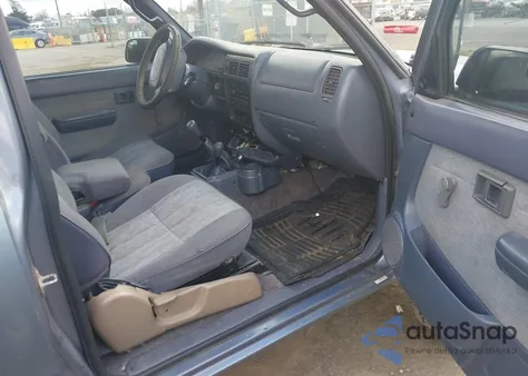 1998 Toyota Tacoma Base V6 из США, поврежденный, VIN 4TAWN72N7WZ016063